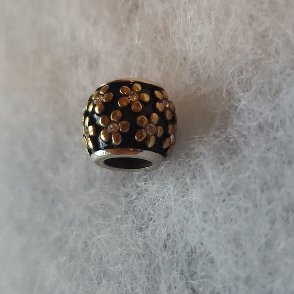 Pandora enamel, crystal and gold flower charm - Picture 2 of 3